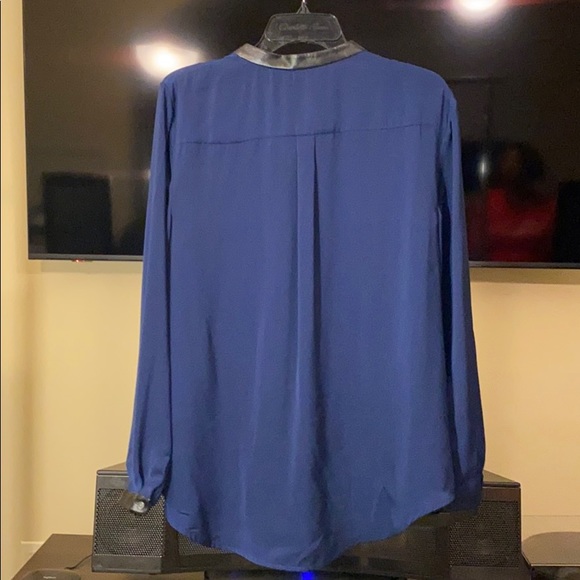 Women’s DKNYC blouse - Picture 2 of 3